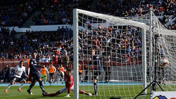 Conmebol decidió que la U avance en la Copa Sudamericana y un ex Colo Colo explotó: esto escribió