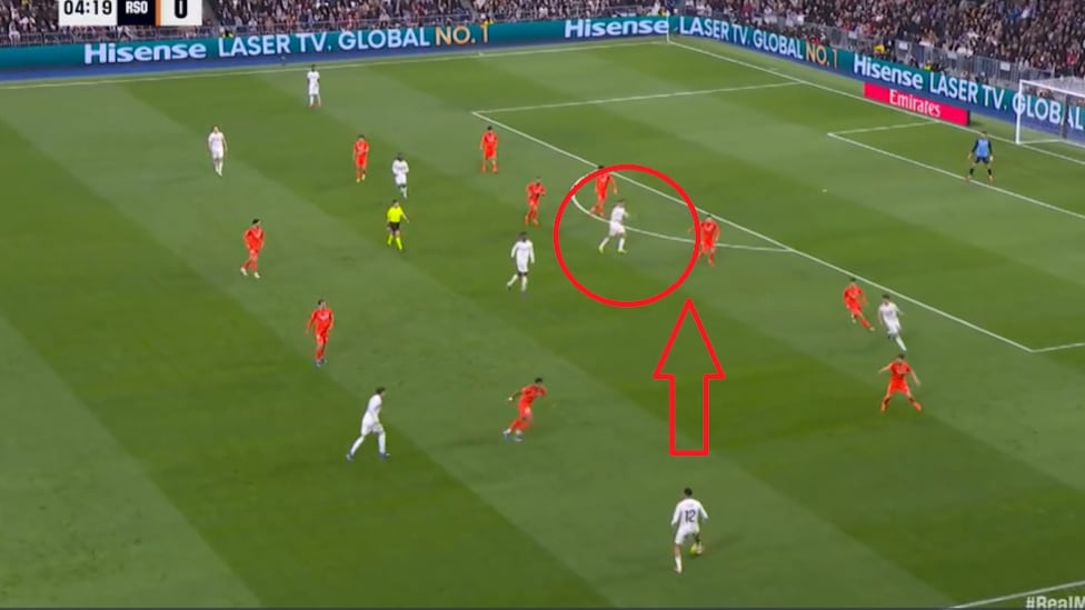 El gesto de Gonzalo a Trent justo antes de su golazo: sólo lo tienen los ‘9′ de élite