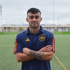 Alberto Moleiro: “Pedri y yo somos jugadores distintos”