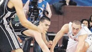 <b>IGUALDAD. </b>Hervelle, uno de los destacados, no escatimó esfuerzos en defensa y anotó 15 puntos.