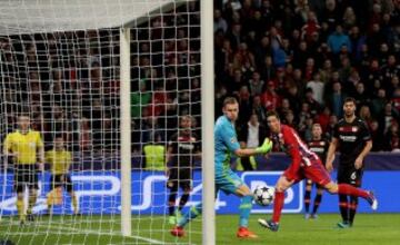 Bayer Leverkusen - Atletico Madrid: In Pictures