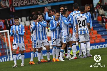 Fran Villalba se vistió de delantero centro ante el Lugo, apareciendo por el centro del área para marcar a asistencia de Rubén Castro. Su disparo, colocado al palo izquierdo de la meta de Whalley, resultó imparable.