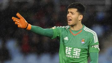 Rulli, durante un partido.