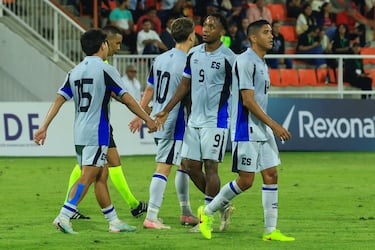 Romero rescata a Dominicana en el último suspiro