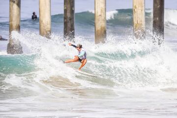 Se quedó en cuartos de final, aunque hizo un buen papel en el Vans US Open of Surfing y dejó buenas fotos como esta.