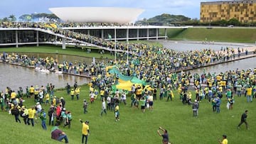 Supporters of Brazilian former President Jair Bolsonaro hold a demonstration at the Esplanada dos Ministerios in Brasilia on January 8, 2023. (Photo by EVARISTO SA / AFP) (Photo by EVARISTO SA/AFP via Getty Images)