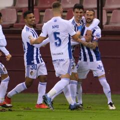 Sielva e Iván Rodríguez castigan los fallos del Logroñés