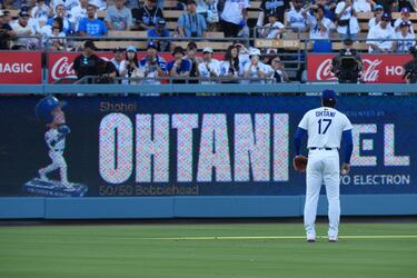 LA Dodgers see off Cincinnati as fans flock to Dodger stadium for Shohei bobblehead figure