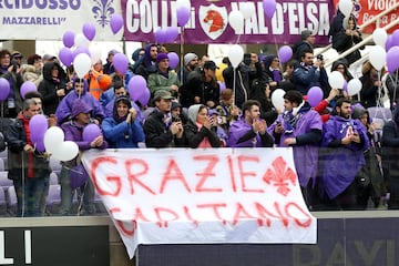 Emotivo homenaje de la afición de la Fiorentina a Astori