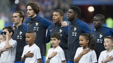 Mbapp&eacute; con la selecci&oacute;n francesa.