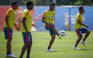 Tras la victoria ante Senegal y la clasificación a octavos de final del Mundial, Colombia vuelve a su campamento y prepara el próximo partido, contra Inglaterra el martes en Moscú.