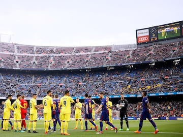 Pasillo del Villarreal al Barcelona.
