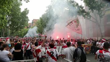 Vallecas ardió en la previa: ambientazo para animar al Rayo