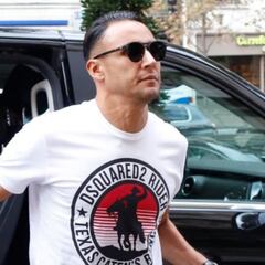 Keylor Navas desata la locura en su llegada a El Salvador