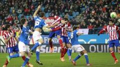 Godín pone en ventaja al Atleti