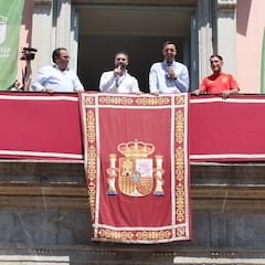 El homenaje de Boadilla a sus vecinos ilustres, Dani Carvajal y Joselu Mato, con Ilia Topuria como invitado sorpresa
