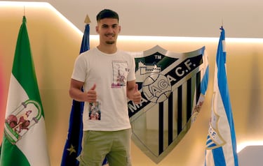 El Málaga ata a otra de sus perlas