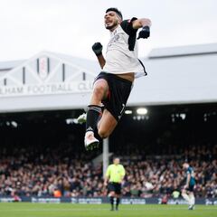 Raúl Jiménez se perdería el juego ante su exequipo en Inglaterra