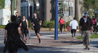 Los jugadores del Racing se lanzan a las calles