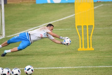 La Selección Colombia entrenó en la Universidad Autónoma del Caribe. James participó a la par de sus compañeros.