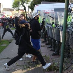 Violencia policial en Colombia: Disturbios y protestas dejan 10 personas muertas