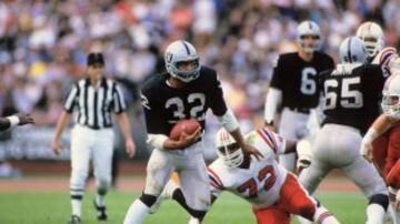 Marcus Allen fue una gran estrella con los Raiders, pero después salió del equipo para ir a Kansas City.