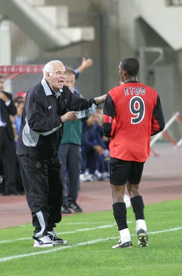 Arbeloa heredó el sofá gris tras probar el diván de sus maestros