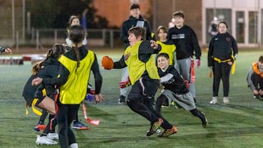 “¿A quién no le divierte el juego del pañuelo?”