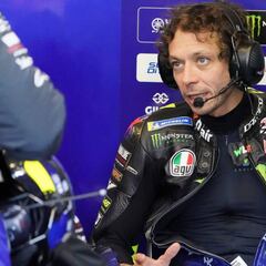 Rossi: "Si Lorenzo quiere ser probador, necesita entrenarse"