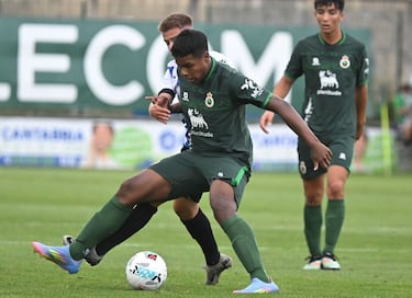 A Jeremy le salen novias en Segunda