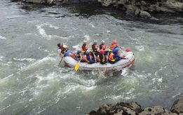 Luis Enrique hizo rafting y comió con la plantilla del Celta