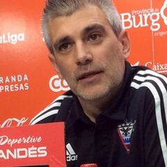 El Mirandés destituye a Javier Álvarez de los Mozos