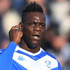 Balotelli y el coronavirus: "Si no te quedas en casa, saldré y te daré una bofetada..."