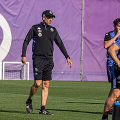 Pezzolano: “¿Las protestas? Para nosotros no es lo mejor”