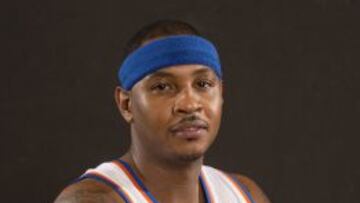 Carmelo Anthony, posa durante el &#039;Media Day&#039; de los Knicks.