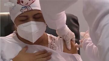 Así fue la primera aplicación de la vacuna del Covid-19 en Colombia