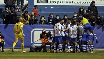 Alegría del Alcoyano por su pase a la siguiente ronda.