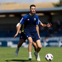 Raúl García de Haro se prepara para debutar ante el Athletic