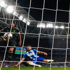 El Madrid, un tiempo de academia y otro de ventolera