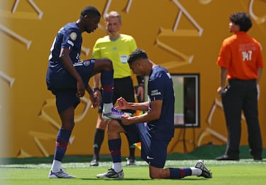 Celebración de Ousmane Dembele Ousmane Dembélé y Achraf Hakimi tras el segundo gol del encuentro.