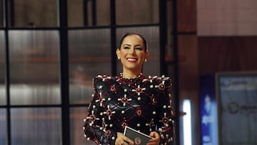 Quién es Claudia Lizaldi, la nueva conductora de MasterChef Celebrity México 2023