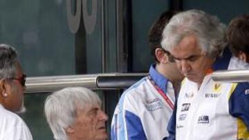 <b>AVISO.</b> El patrón de la Fórmula uno, Bernie Ecclestone, considera la retirada de Honda "una llamada de atención" contra el exceso de gastos en los equipos.