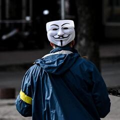 How did Anonymous's message get on Russian television?