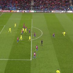 El árbitro pitó un fuera de juego inexistente de Ángel en una competición sin VAR