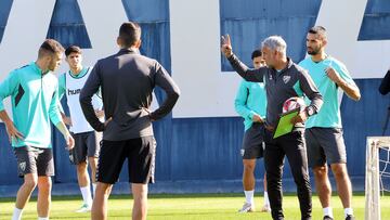 Sergio Pelicer dando instrucciones.