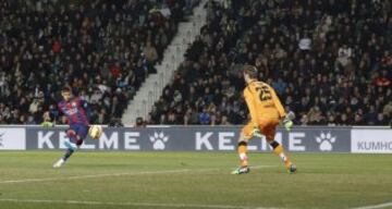 Neymar marca el 0-4.