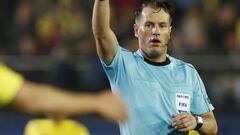 Makkelie pitará el Chelsea-Atleti y Thomson el Barça-Sporting