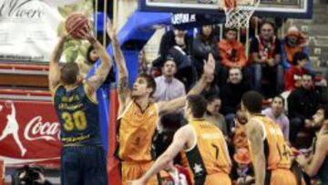 El Gran Canaria se mete en la Copa con un gran Newley