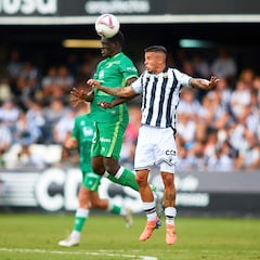 Maguette se quita el corsé