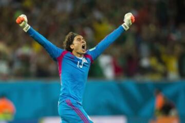 La carrera de Guillermo Ochoa en imágenes